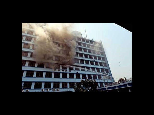 కోల్‌కత్తా కొత్త సచివాలయంలో భారీ అగ్నిప్రమాదం