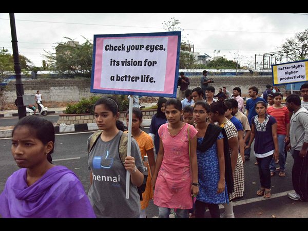 వాక్ ఇన్ ది డార్క్