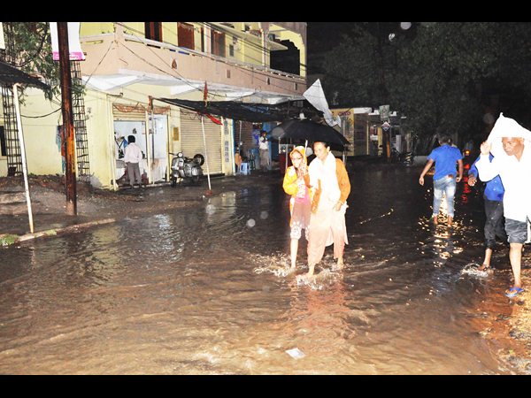 వర్ష బీభత్సం