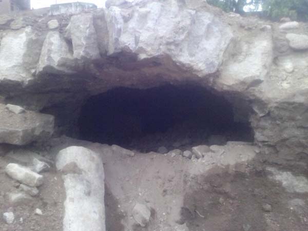 Hyderabad Police demolishes Charminar tunnel