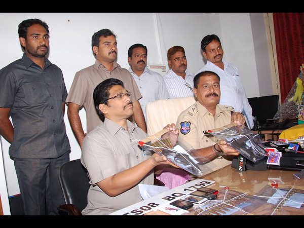 గ్యాంగ్ ఇలా..
