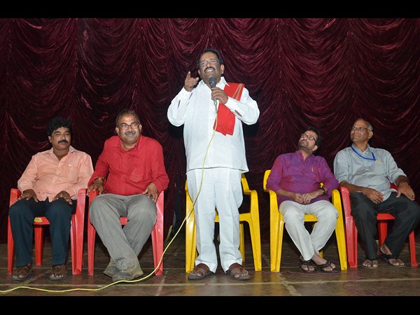 విశాఖ ఫెస్ట్‌లో పరుచూరి, ప్రజల్లో చైతన్యం 