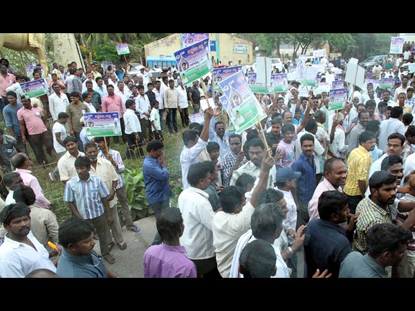 చంద్రబాబు ఆపేశారు..