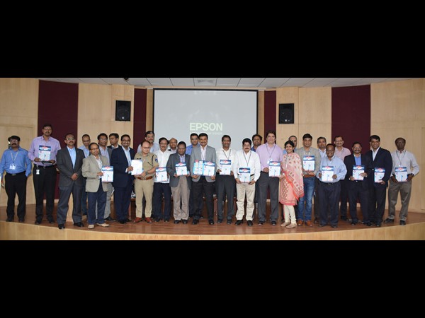 ఐటీ సీఈఓలతో కమిషనర్ సీవీ ఆనంద్ భేటీ