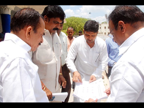 ప్లీనరీ ఏర్పాట్ల పరిశీలన