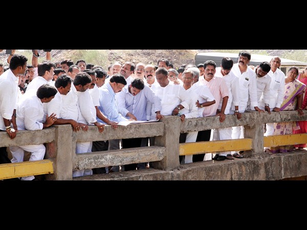 వైయస్ జగన్