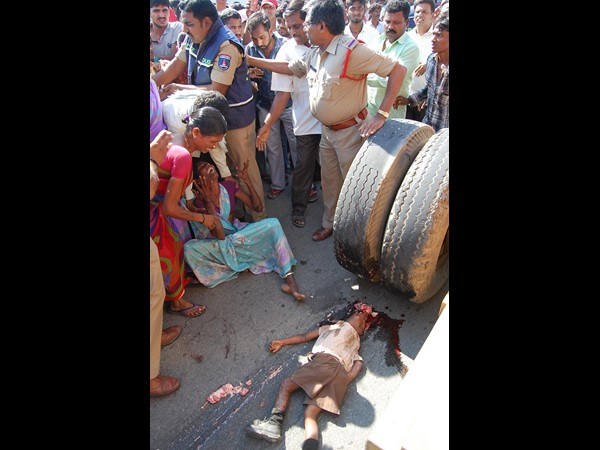 రాస్తారోకో...