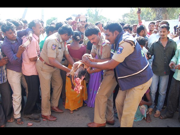 కానరాని లోకాలకు...