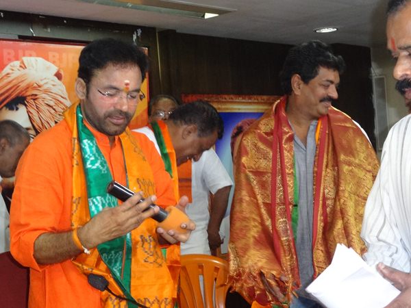 శివాజీ రాజాకు బీజేపీ సన్మానం