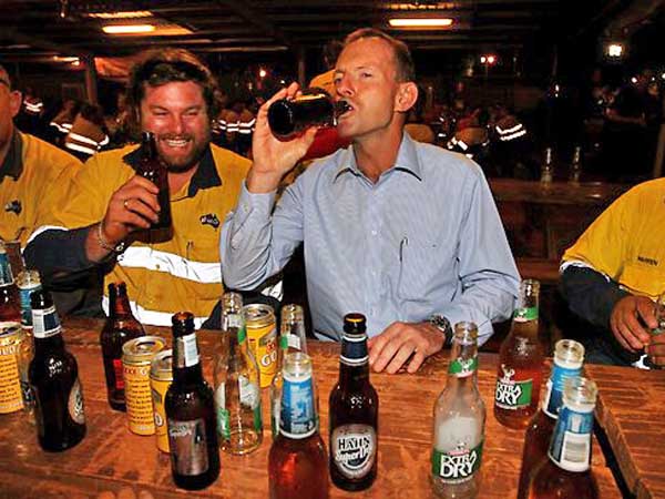 Australias Tony Abbott downs beer in 7 seconds amid chants of Australias Tony Abbott downs beer in 7 seconds amid chants of