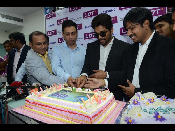 అల్లు అర్జున్ ప్రశంస.. అల్లు అర్జున్ ప్రశంస..