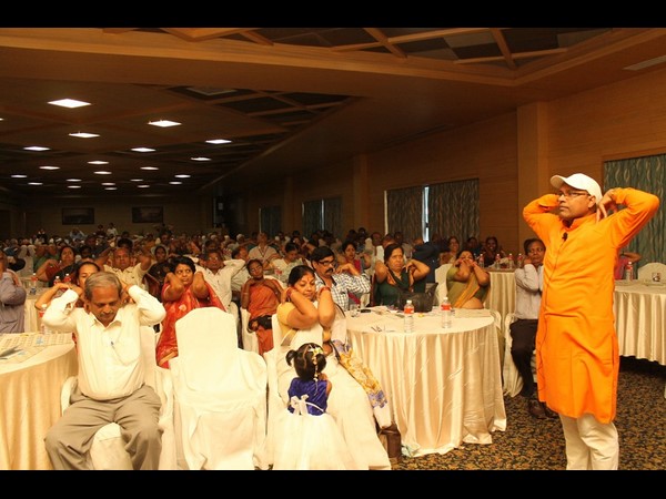 యోగా: ఒక్క గంట చేస్తే జీవితం సుఖవంతం యోగా: ఒక్క గంట చేస్తే జీవితం సుఖవంతం