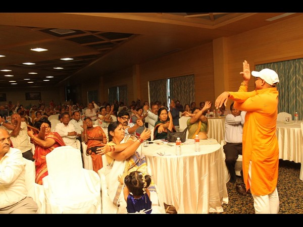 యోగా: ఒక్క గంట చేస్తే జీవితం సుఖవంతం యోగా: ఒక్క గంట చేస్తే జీవితం సుఖవంతం