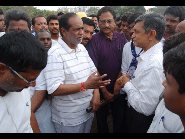 డాక్టర్ కే లక్ష్మణ్, జేపీ