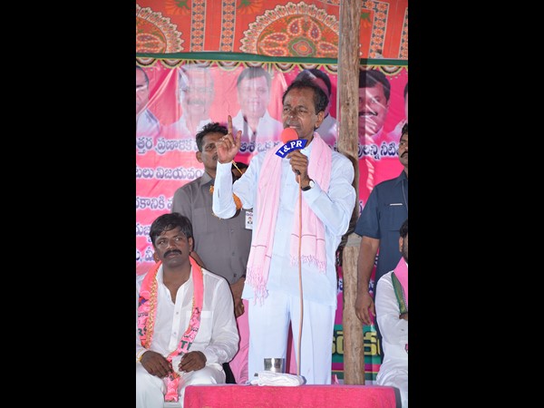 గత పాలకులకేదీ..