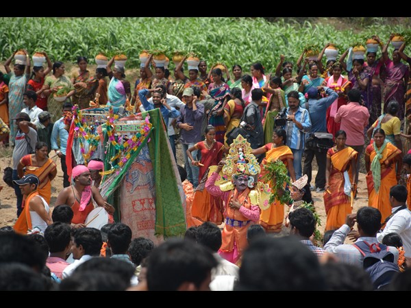 పునరుద్ధరణ పనలు..