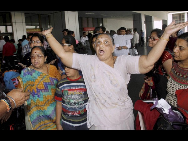  నేపాల్‌లో భూకంపం, నాలుగు వేలకు చేరిన మృతుల 