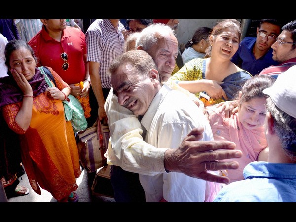  నేపాల్‌లో భూకంపం, నాలుగు వేలకు చేరిన మృతుల సంఖ్య 