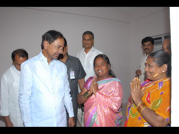 చాలా బాగున్నాయ్: కేసీఆర్ కట్టిస్తున్న ఇళ్లు ఇవే!