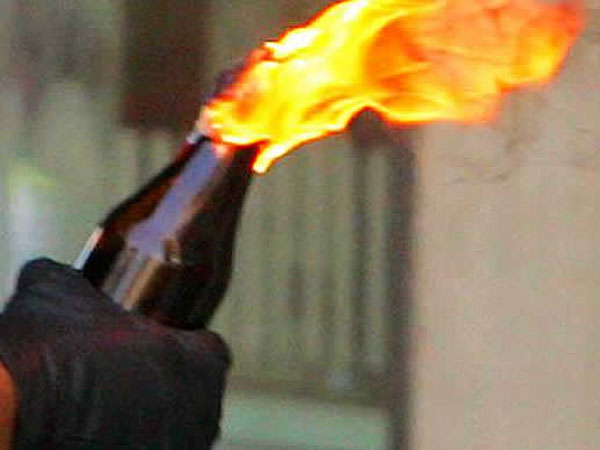 Petrol bomb hurled at Andhra Bank, no casualties Petrol bomb hurled at Andhra Bank, no casualties