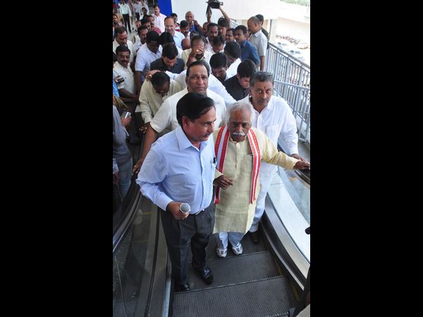  మెట్రో రైలు
