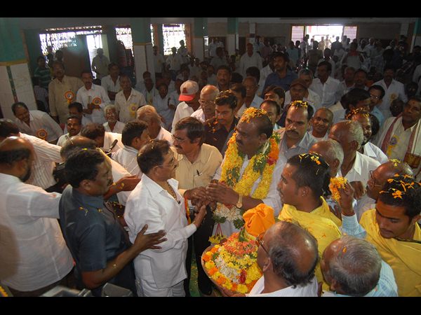 'టీ' స్పీకర్‌కు ఒంగోలులో ఘన సన్మానం