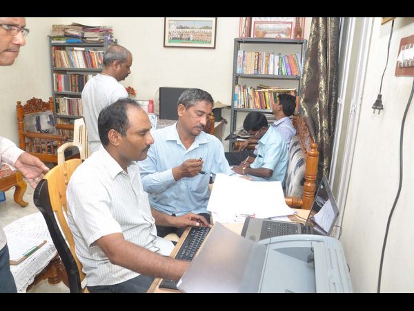  లంచం తీసుకుంటూ పట్టబడ్డ డీసీటీవో కమలరావు 