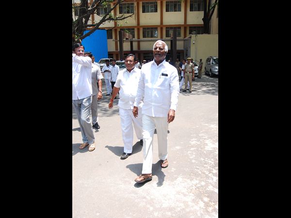  కడియం శ్రీహరి