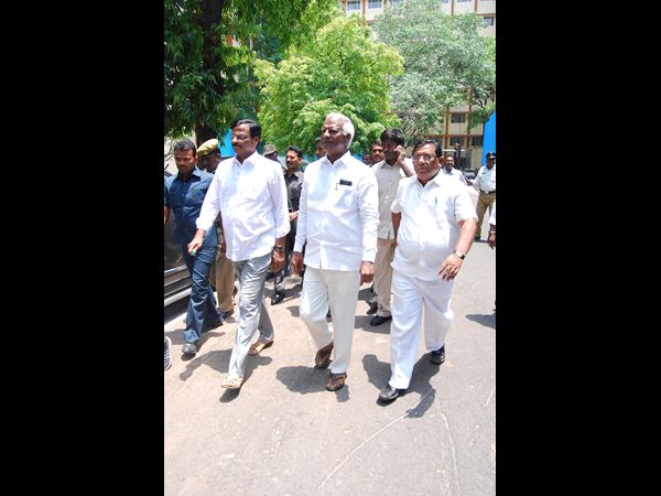  కడియం శ్రీహరి