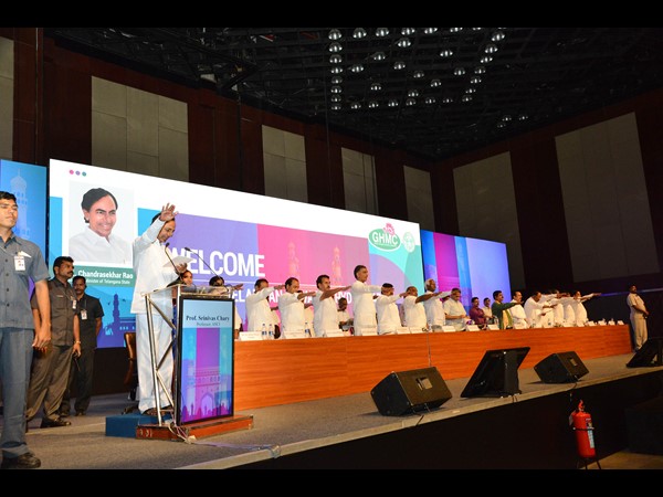 స్వచ్ఛలో కేసీఆర్: హైదరాబాద్‌ను అందంగా