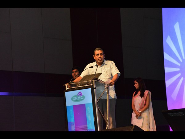 స్వచ్ఛలో కేసీఆర్: హైదరాబాద్‌ను అందంగా