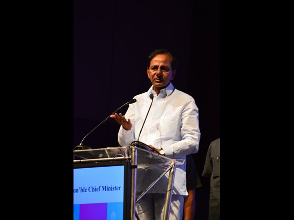  స్వచ్ఛలో కేసీఆర్: హైదరాబాద్‌ను అందంగా