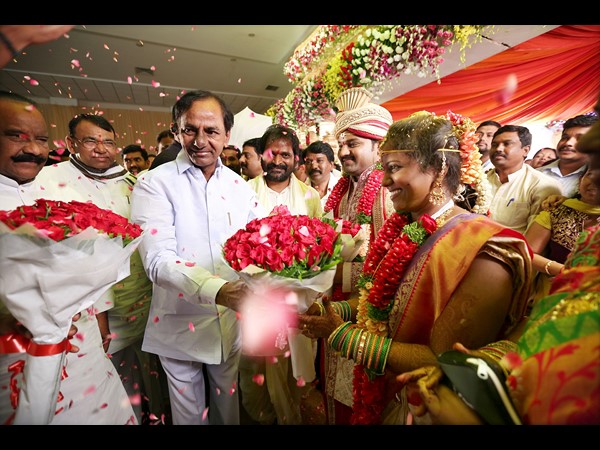 గౌడ్ కుమార్తె శ్రీహిత వివాహానికి ప్రముఖులు 