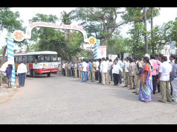  తెలుగు రాష్ట్రాల్లో ఆర్టీసీ సమ్మె ప్రభావం 