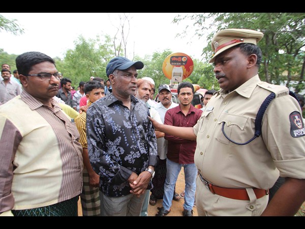 నబీల్ తండ్రి వాదన