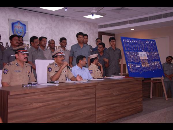 Who is Irani gang leader Abu Bakar? Who is Irani gang leader Abu Bakar?