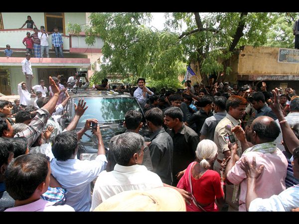 వైయస్ జగన్