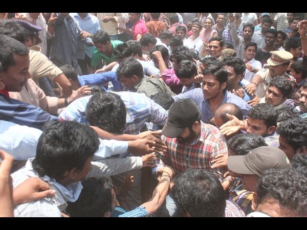 ఎన్టీఆర్ పరామర్శ