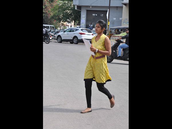 పరీక్ష కోసం.