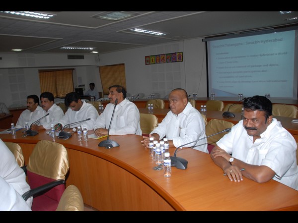 కెసిఆర్ సమీక్ష