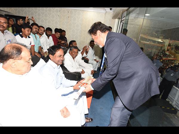 కెసిఆర్