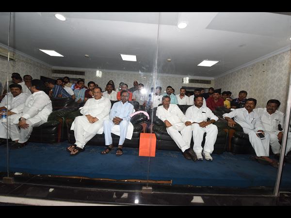 కెసిఆర్