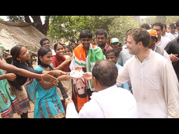 కెసిఆర్‌పై వ్యంగ్యాస్త్రాలు