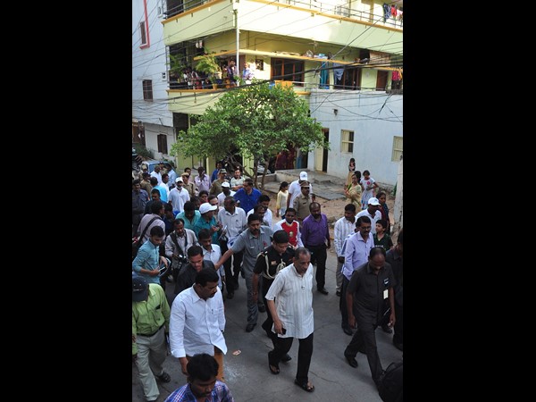 గాంధీతాతా నగర్లో గవర్నర్ 