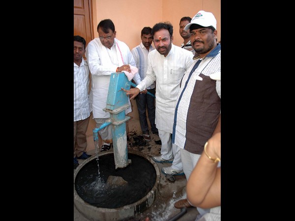 పోచారం, కిషన్ రెడ్డి