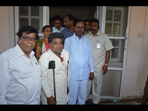 కేసీఆర్