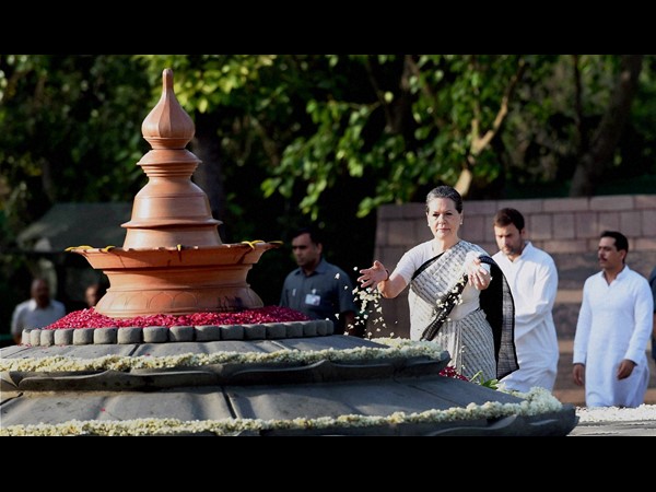 ఘనంగా రాజీవ్ గాంధీ 24వ వర్ధంతి