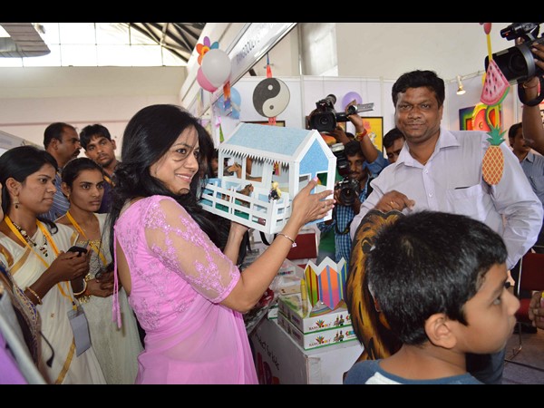 కిడ్స్ ఫెయిర్ 2015 కిడ్స్ ఫెయిర్ 2015