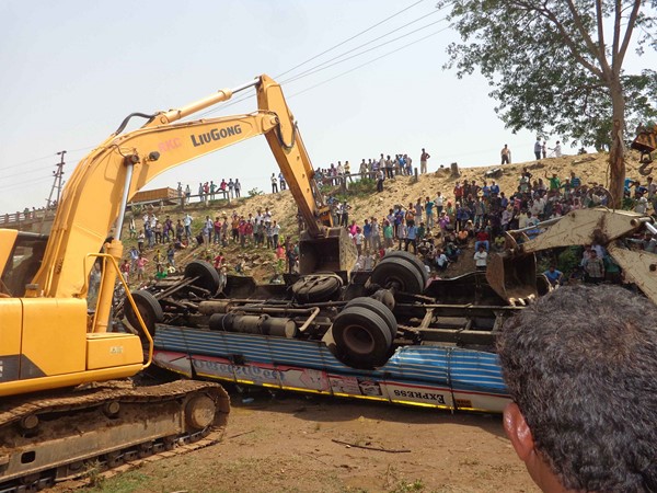  బస్సు ప్రమాదం