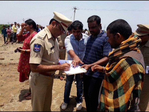 ఎత్తుకెళ్లారు...